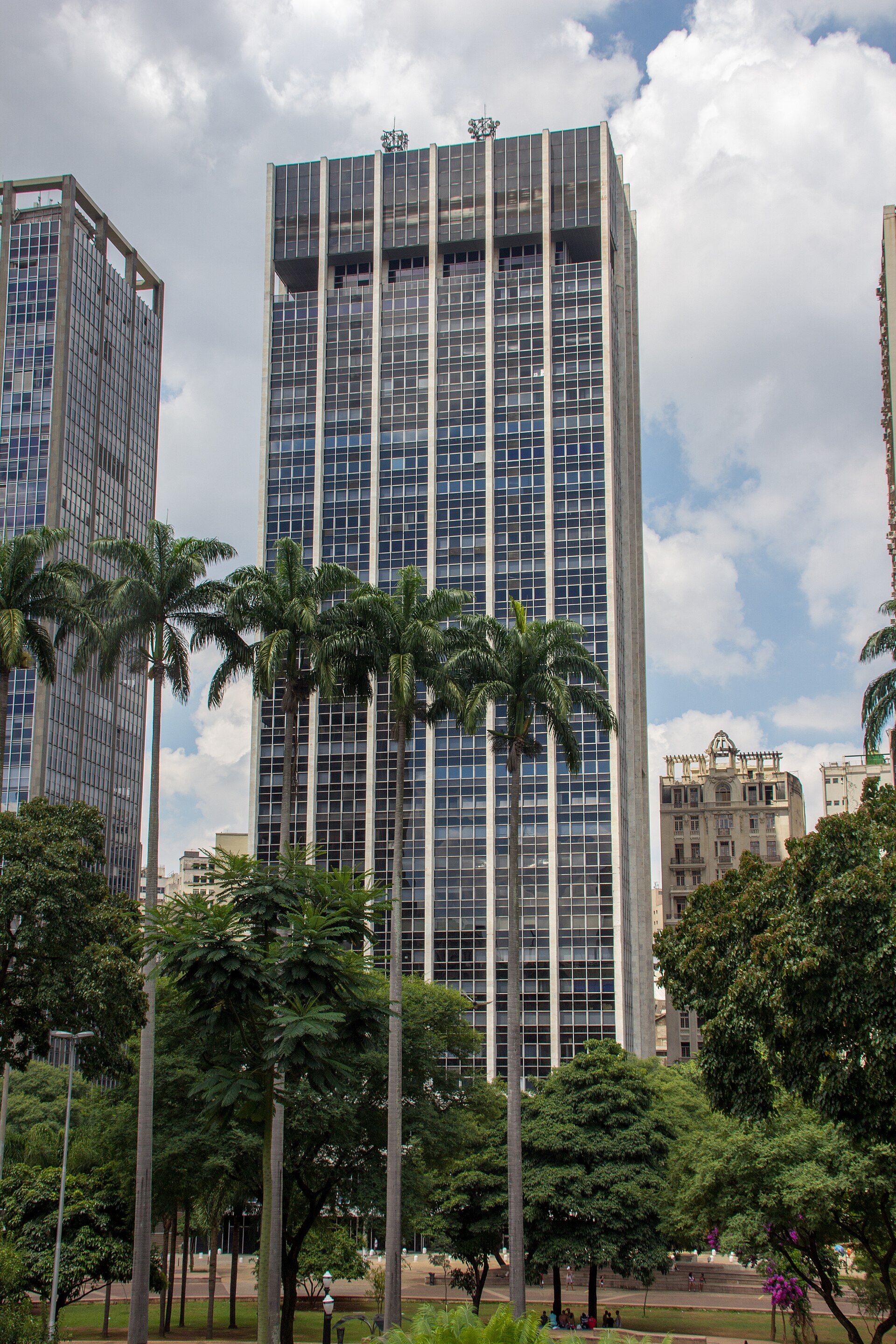 Imagem de referência relacionada a Edifício Mercantil Finasa, item descrito como edifício comercial de São Paulo