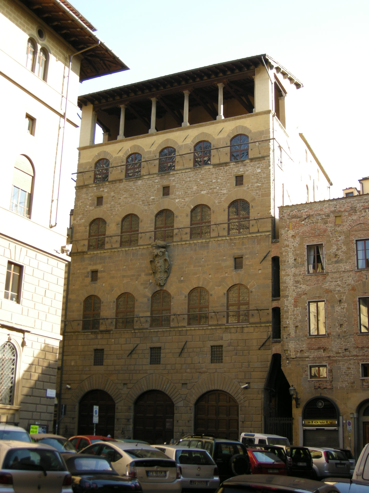Imagem de referência de Palazzo Davanzati, descrito nos dados abertos como museu em Florença, Itália