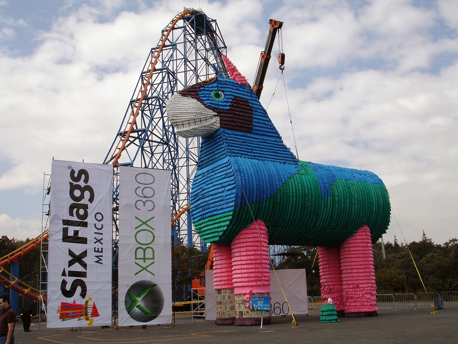 Imagem de referência relacionada a Viva Piñata, item descrito como jogo eletrônico de 2006 desenvolvido pela Rare