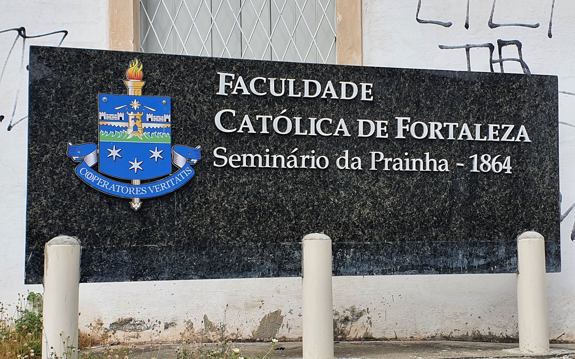 Imagem de referência de Faculdade Católica de Fortaleza, descrito nos dados abertos como faculdade privada sem fins lucrativos em Fortaleza, Ceará