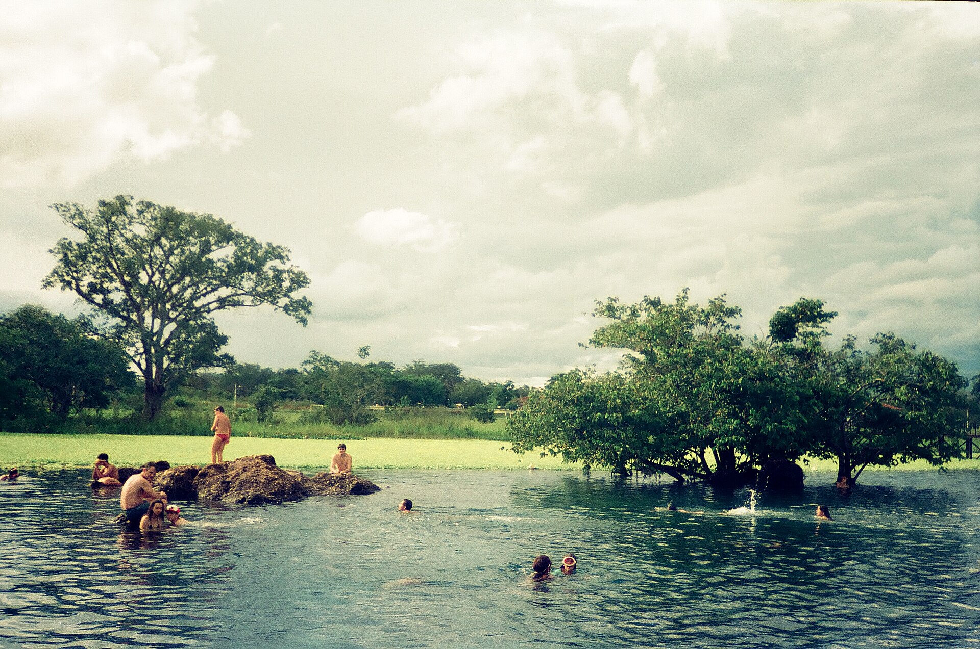 Imagem de referência de Lagoa Santa, descrito nos dados abertos como município brasileiro do estado de Goiás