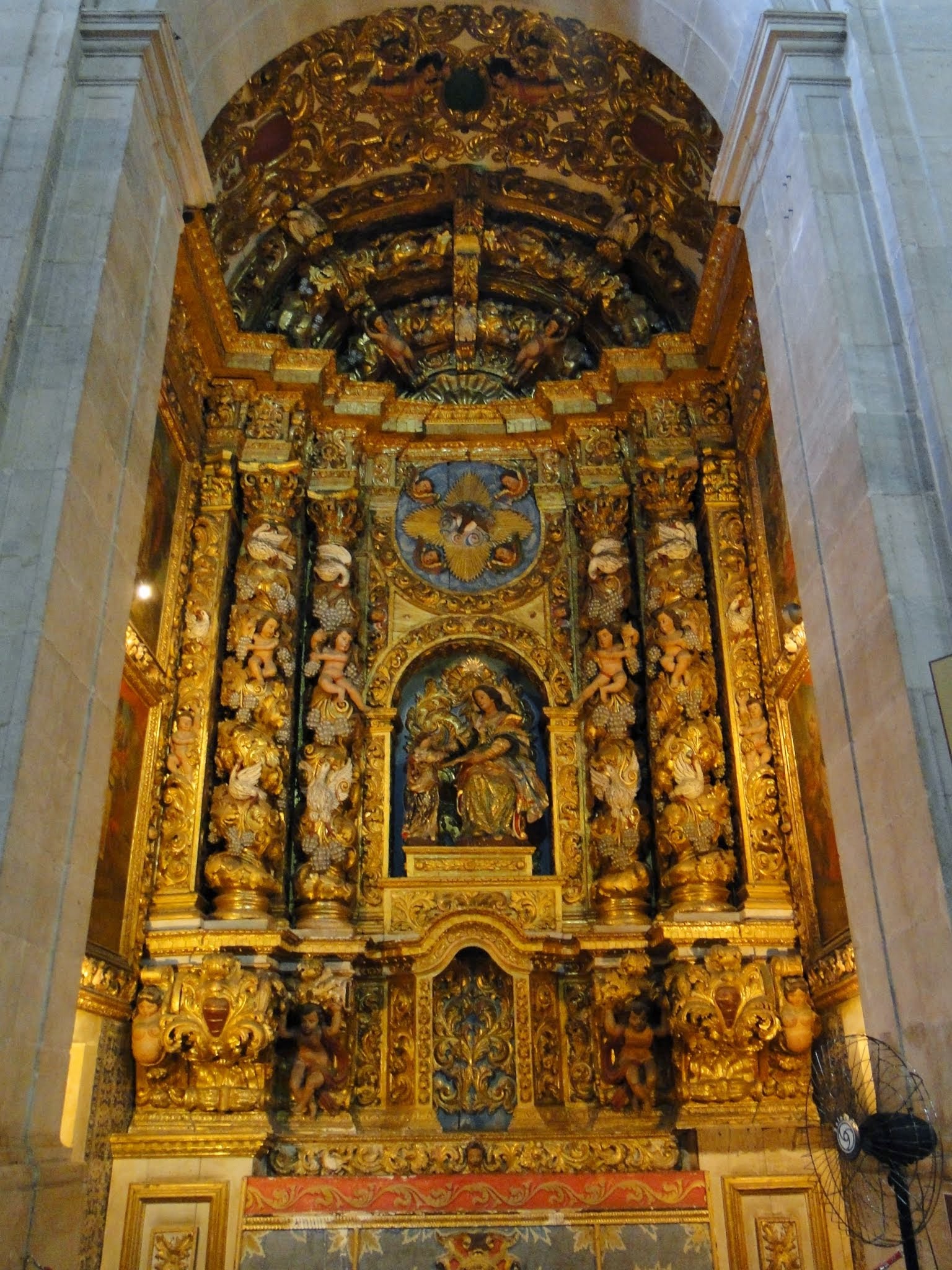 Imagem de referência de Capela da Senhora Santana, descrito nos dados abertos como capela lateral na Catedral Basílica de Salvador, Bahia