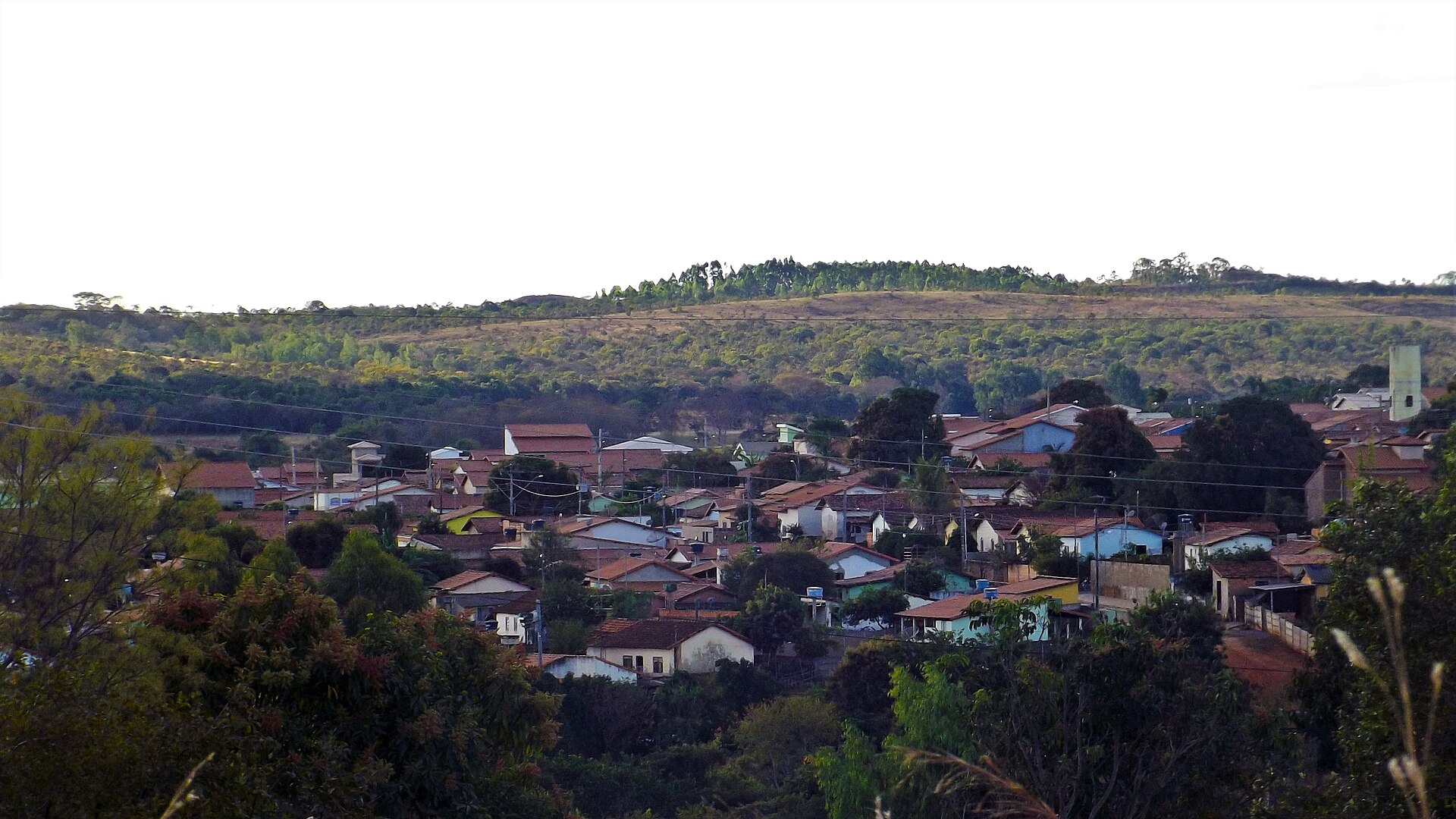 Imagem de referência de Lagamar, descrito nos dados abertos como município brasileiro do estado de Minas Gerais