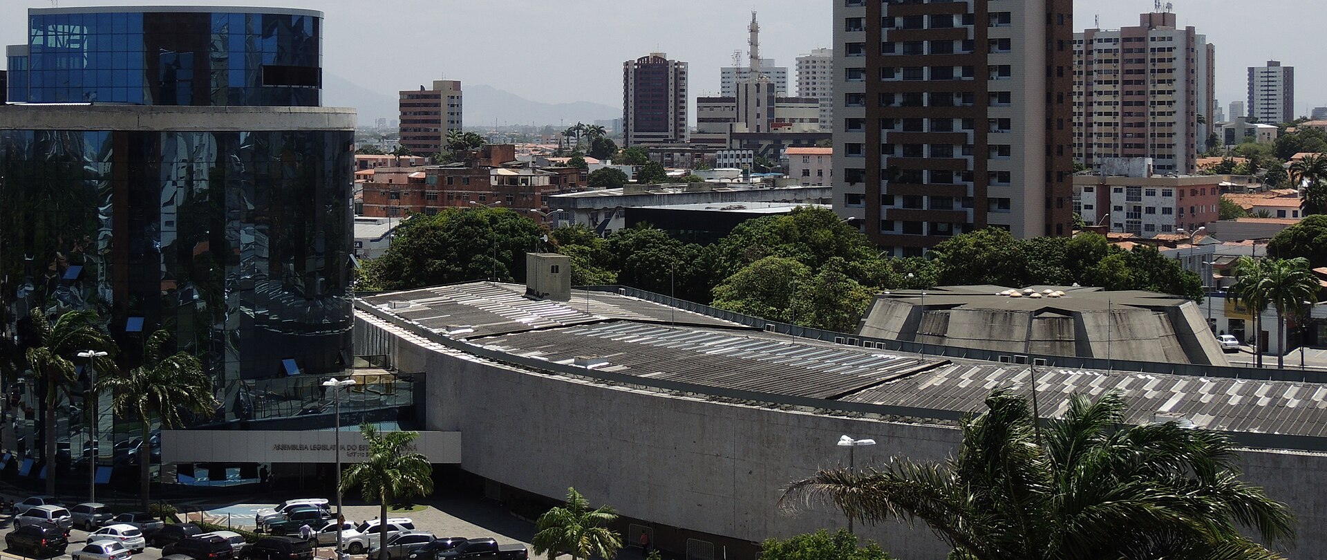 Imagem de referência de Palácio Deputado Adauto Bezerra, descrito nos dados abertos como edifício-sede da Assembleia Legislativa do Ceará