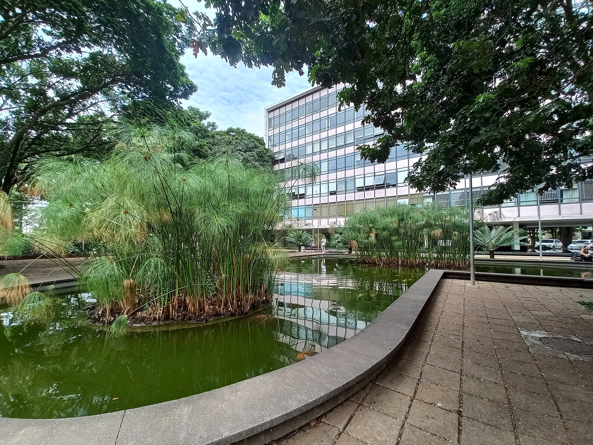 Imagem de referência de Jardins de Burle Marx, descrito nos dados abertos como jardim em Brasília