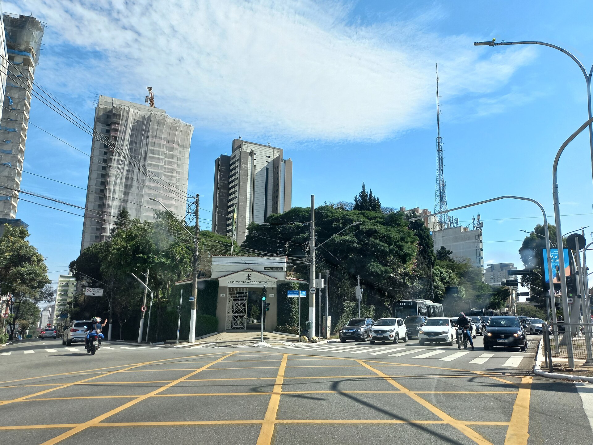 Imagem de referência de Cemitério do Redentor, descrito nos dados abertos como cemitério em São Paulo