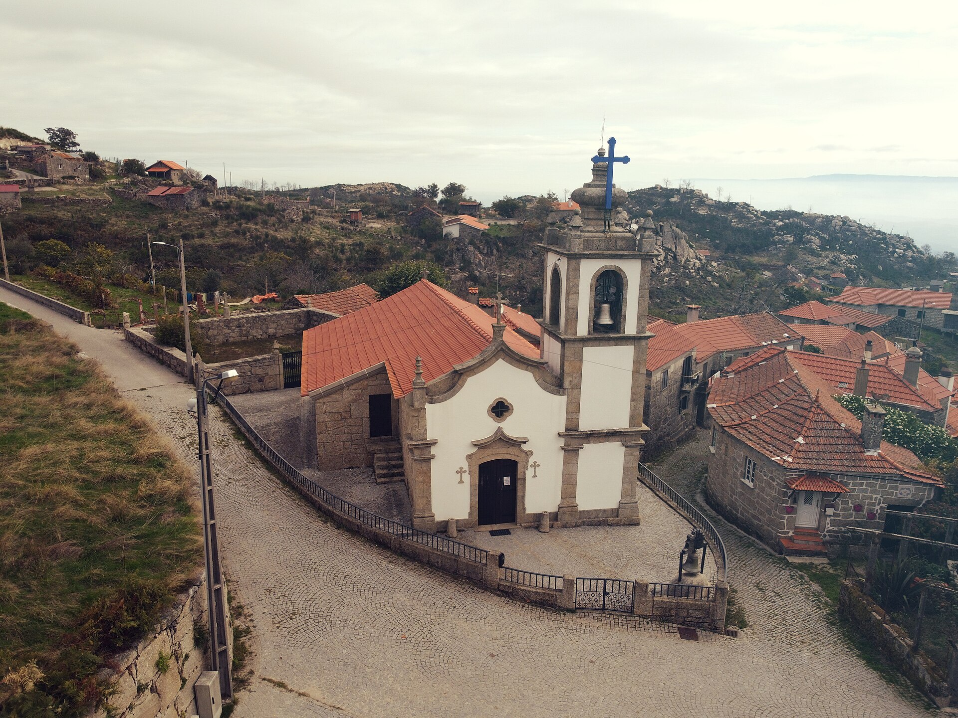 Imagem de referência relacionada a Silvares, item descrito como povoação portuguesa do Município de Tondela