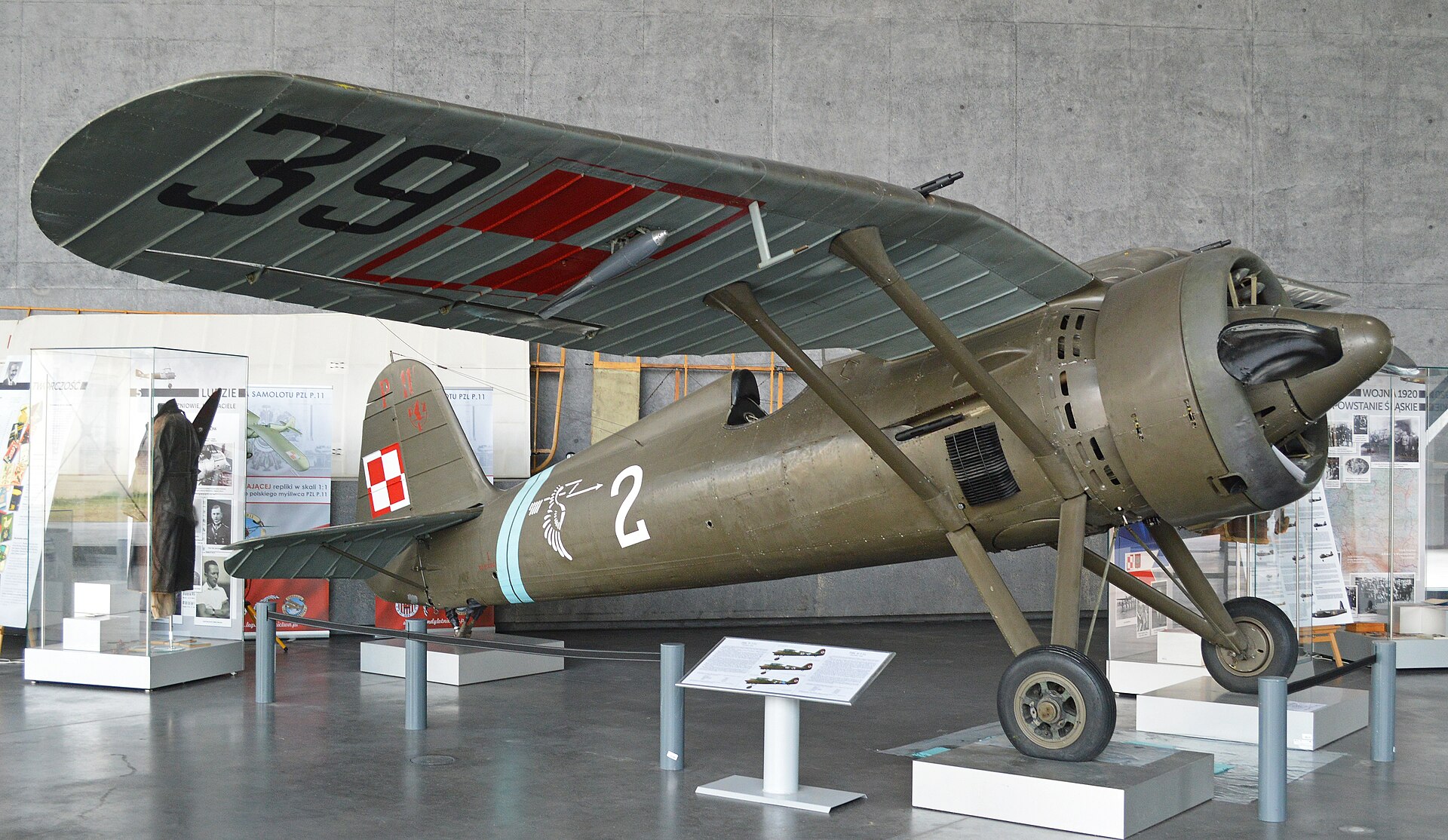 Imagem de referência de PZL P.11, descrito nos dados abertos como avião de caça polonês