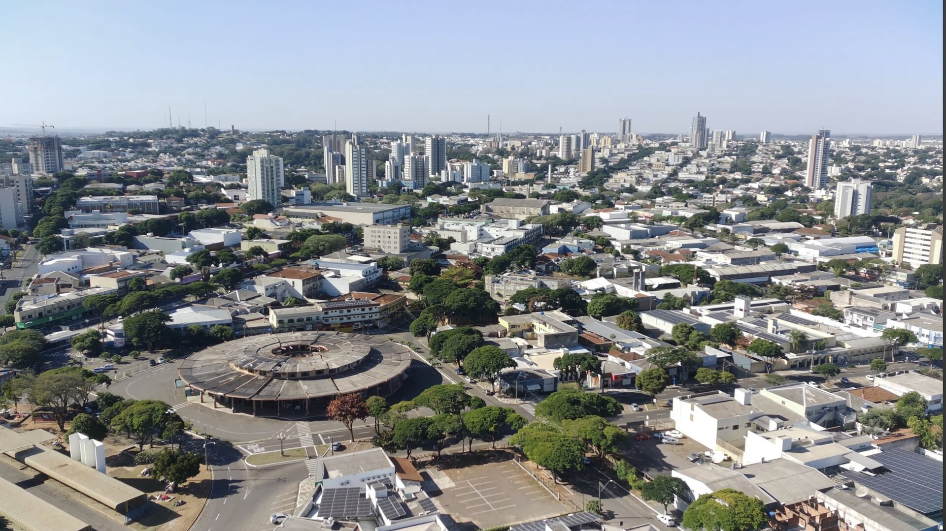 Imagem de referência de Umuarama, descrito nos dados abertos como município brasileiro no estado do Paraná