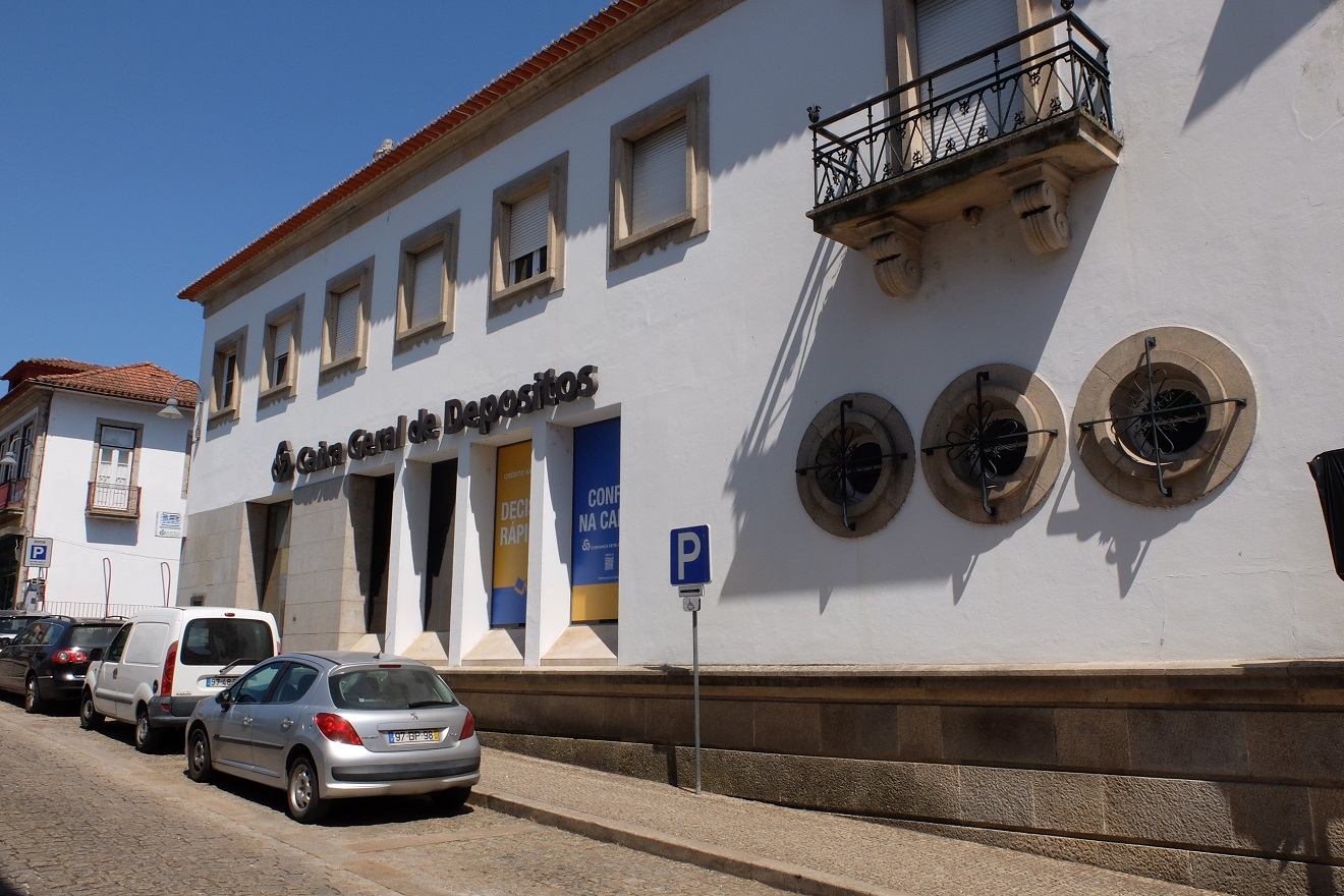 Imagem de referência relacionada a Edifício da CGD de Amarante, item descrito como amarante - Portugal - -
