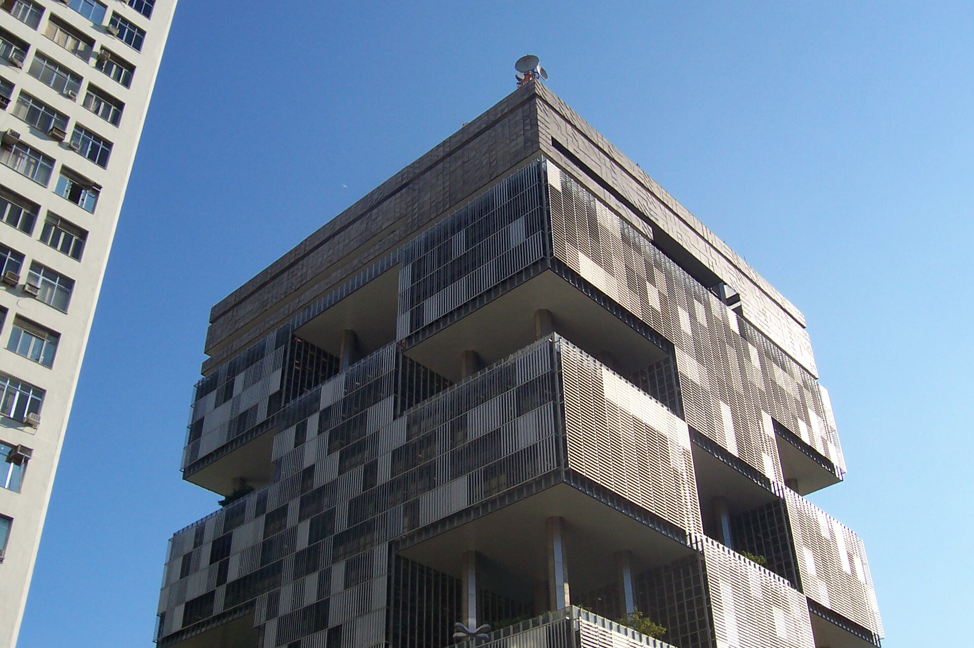 Imagem de referência relacionada a Edise, item descrito como edifício em Rio de Janeiro, Brasil