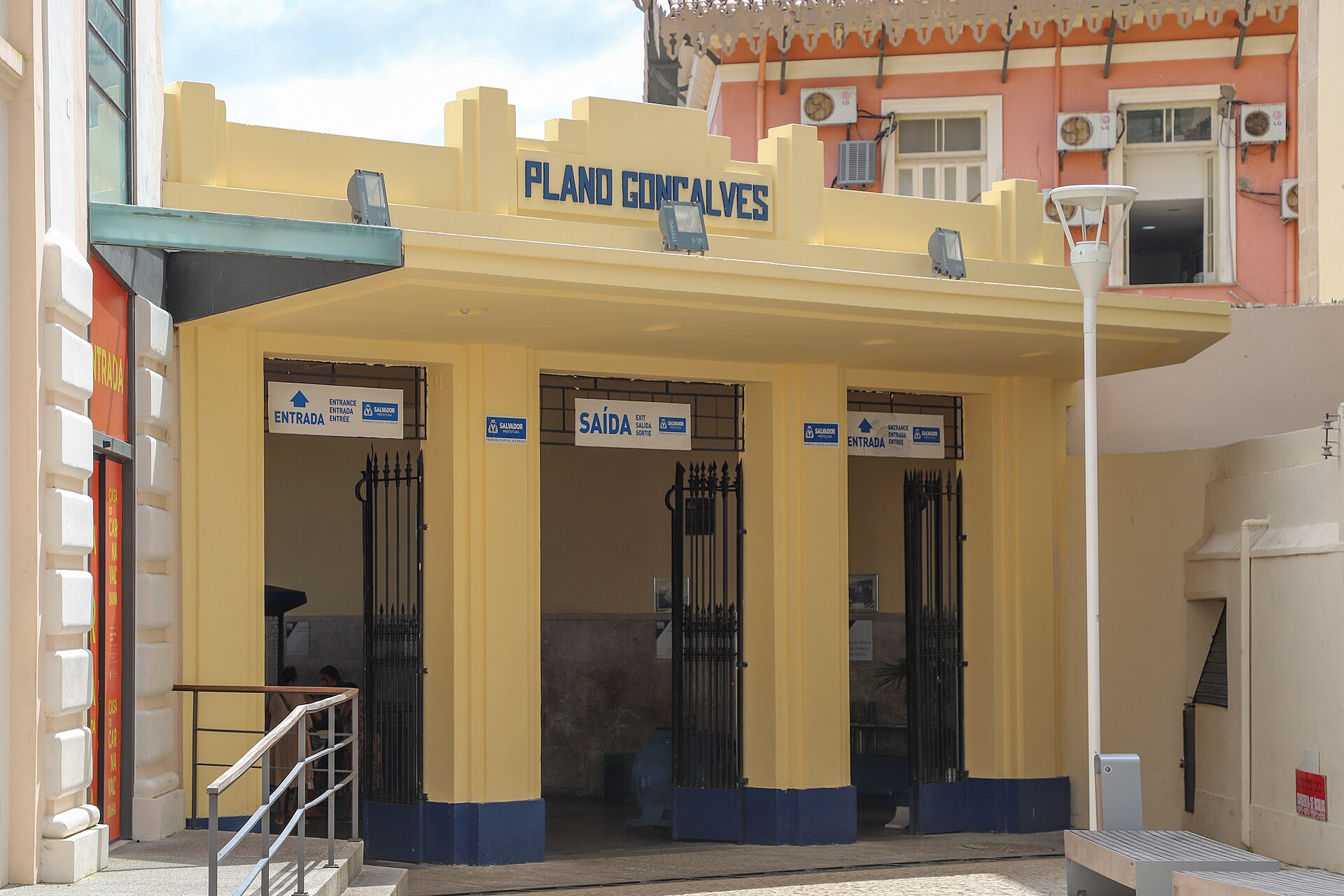 Imagem de referência de Plano Inclinado Gonçalves, descrito nos dados abertos como transporte vertical em Salvador, no Brasil