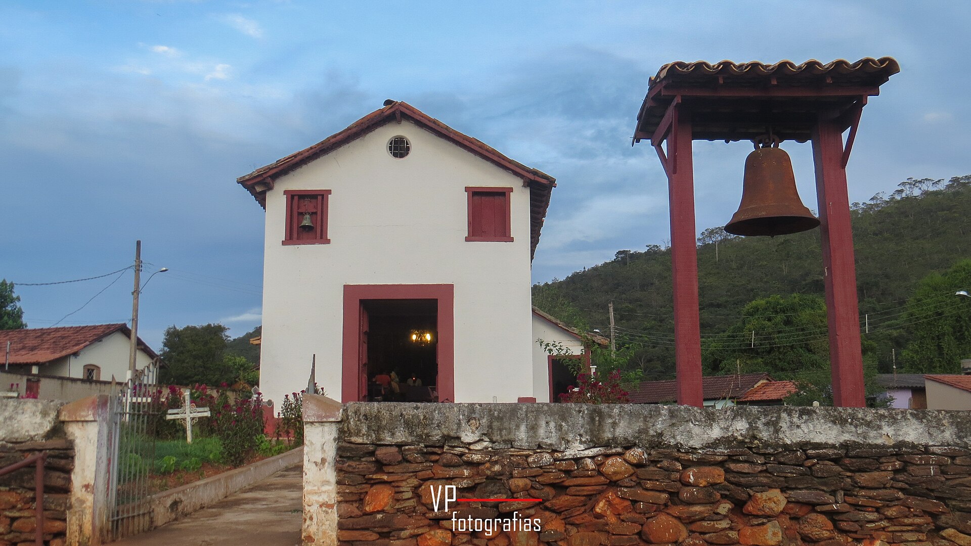 Imagem de referência de Pompeu, descrito nos dados abertos como povoado no município brasileiro de Sabará