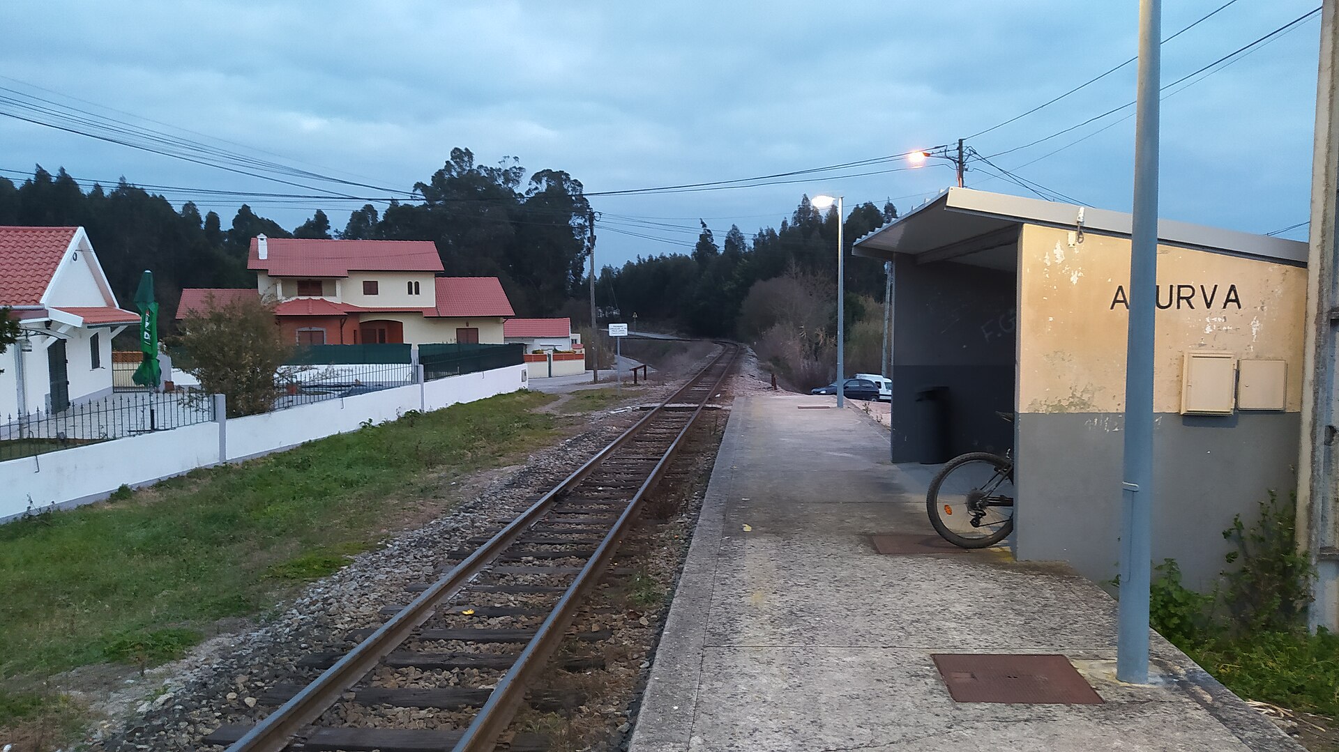 Imagem de referência de Apeadeiro de Azurva, descrito nos dados abertos como apeadeiro em Aveiro, Portugal