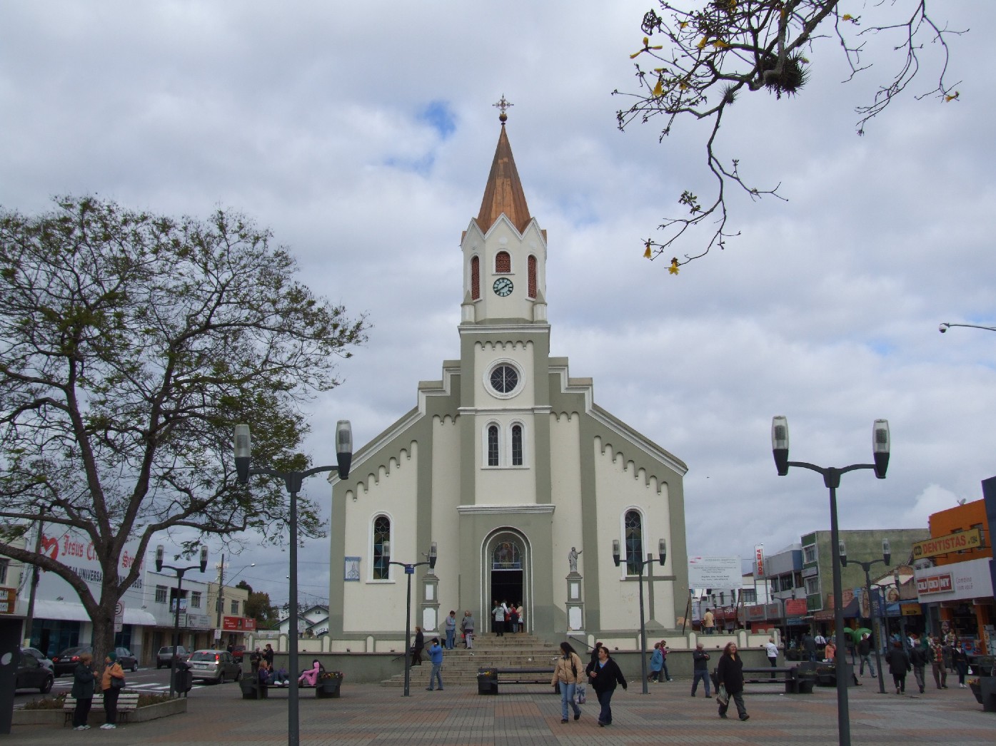 Imagem de referência de São José dos Pinhais, descrito nos dados abertos como município brasileiro localizado no Paraná