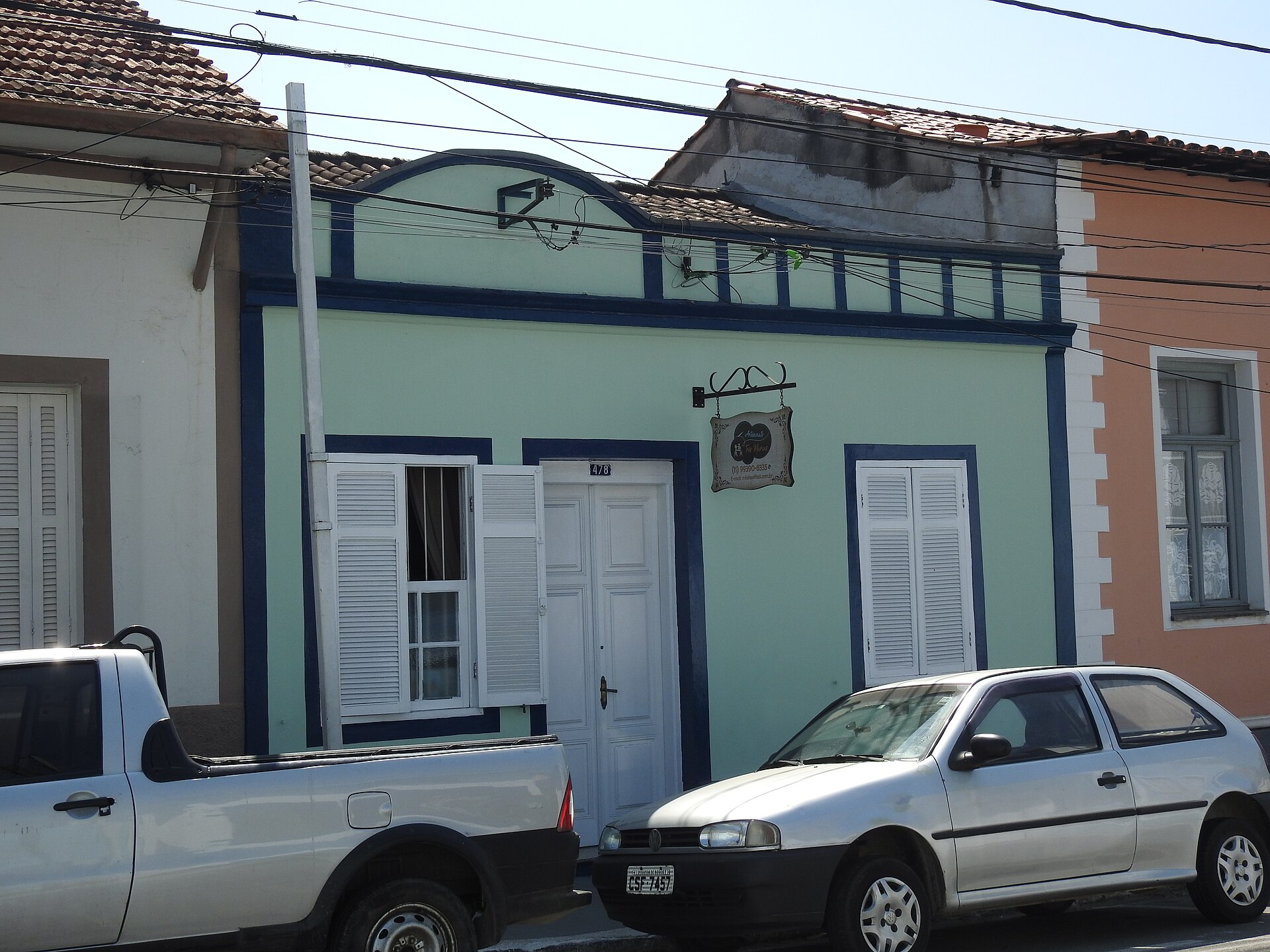 Imagem de referência de Casa na Rua Suzana Dias, 478, descrito nos dados abertos como imóvel localizado na cidade brasileira de Santana de Parnaíba, tombado pelo Conselho de Defesa do Patrimônio Histórico, Arqueológico, Artístico e Turístico do Estado - CONDEPHAAT