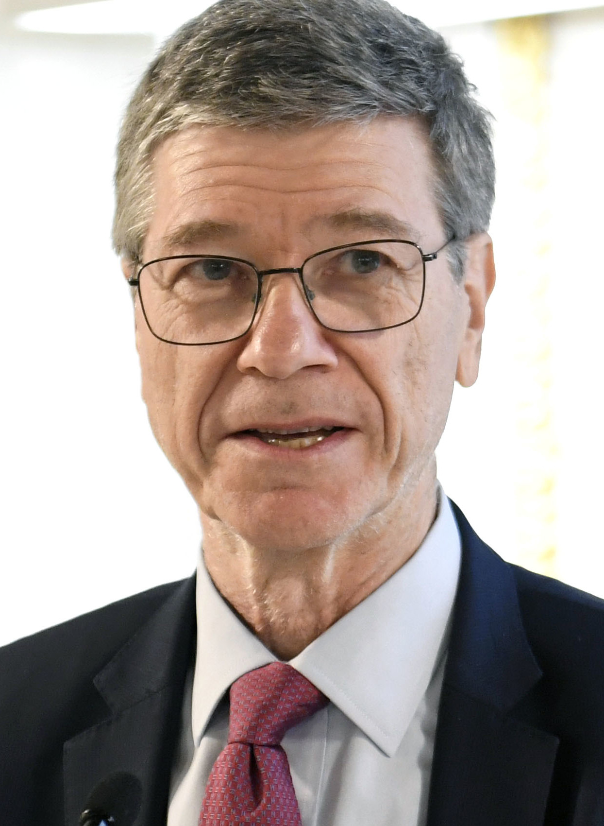 Imagem de referência relacionada a Jeffrey Sachs, item descrito como registro de referência sobre Jeffrey Sachs, organizado a partir de dados estruturados abertos