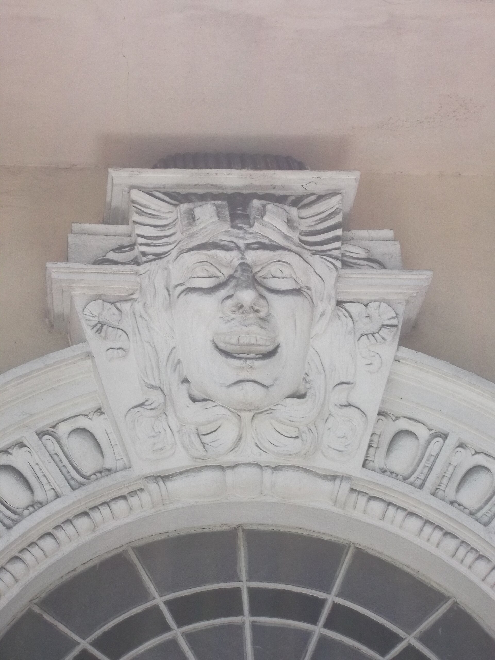 Imagem de referência de Edifício Tuyuti, descrito nos dados abertos como bem tombado em Porto Alegre, Rio Grande do Sul, Brasil