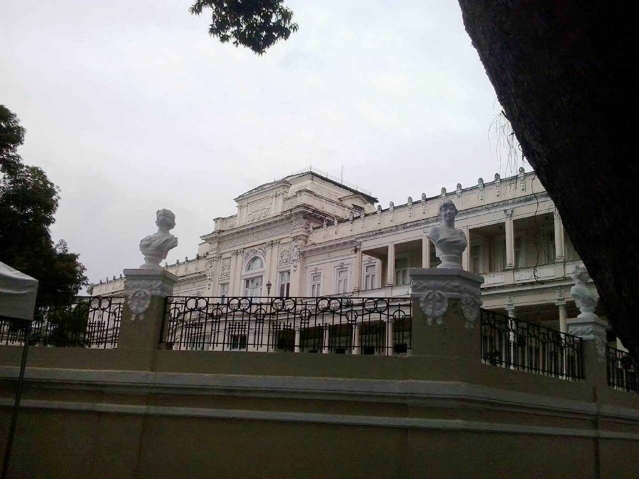 Imagem de referência de Palácio da Aclamação, descrito nos dados abertos como palácio em Salvador, Bahia, Brasil