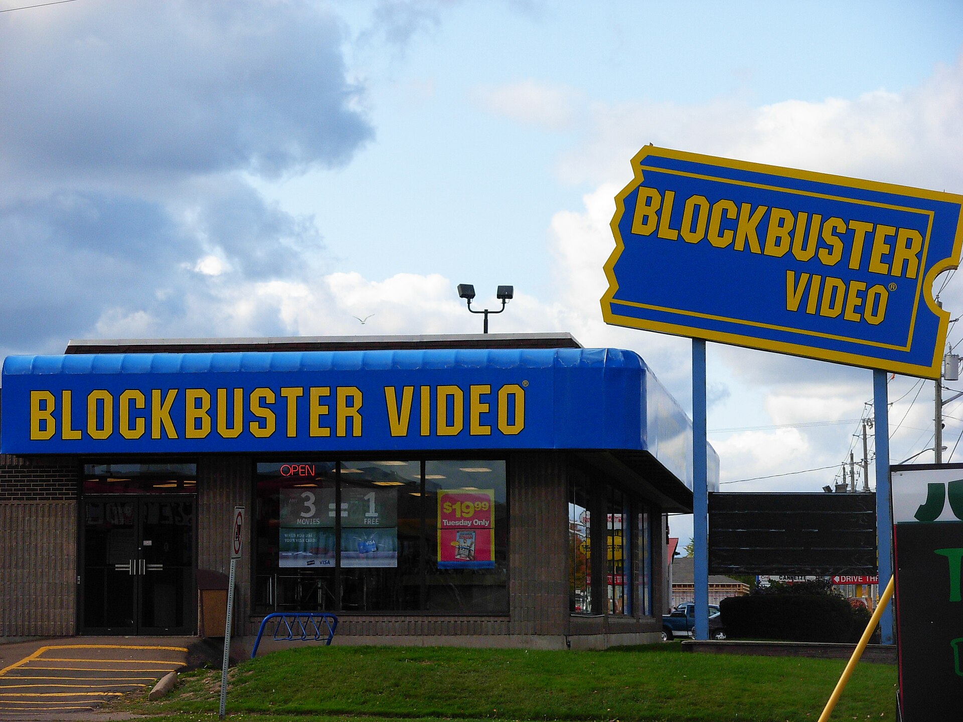 Imagem de referência relacionada a Blockbuster Inc., item descrito como locadora de vídeo americana