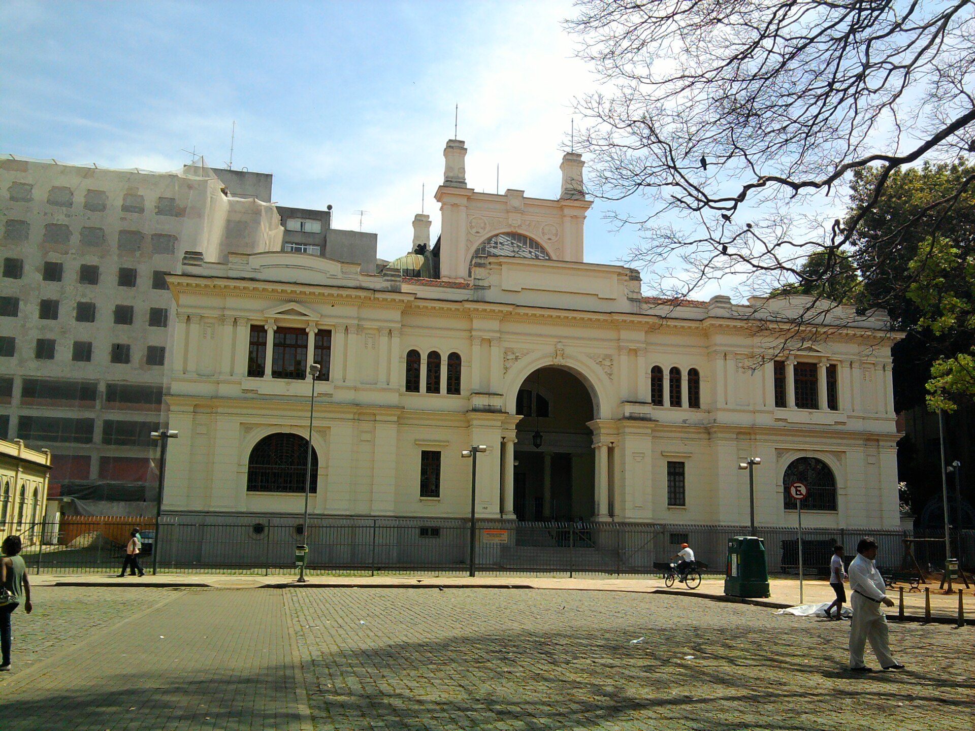 Imagem de referência relacionada a Edifício Ramos de Azevedo, item descrito como registro de referência sobre Edifício Ramos de Azevedo, organizado a partir de dados estruturados abertos