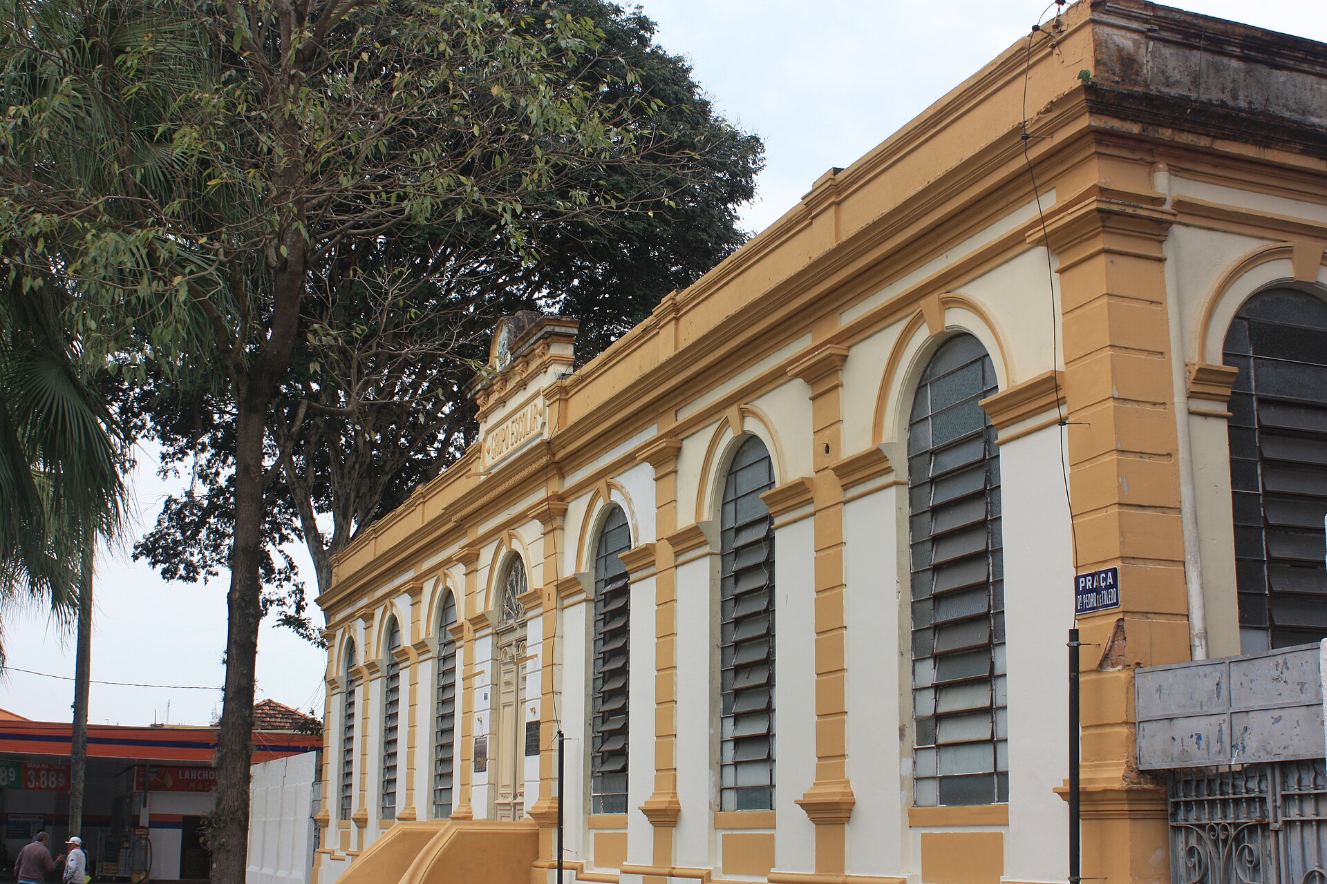 Imagem de referência de E.E. Ruy Barbosa, descrito nos dados abertos como bem tombado pelo CONDEPHAAT na cidade de Caçapava