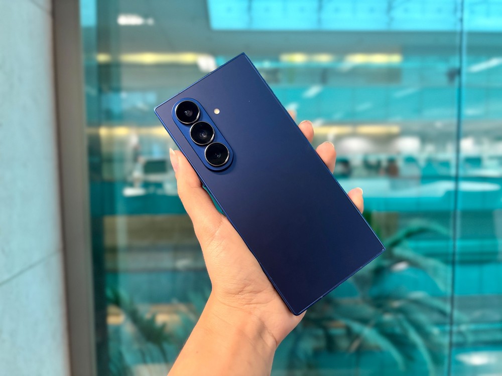 Lista reúne seis celulares testados e aprovados pelo TechTudo, com opções intermediárias, premium e dobráveis — Foto: Ana Letícia Loubak/TechTudo