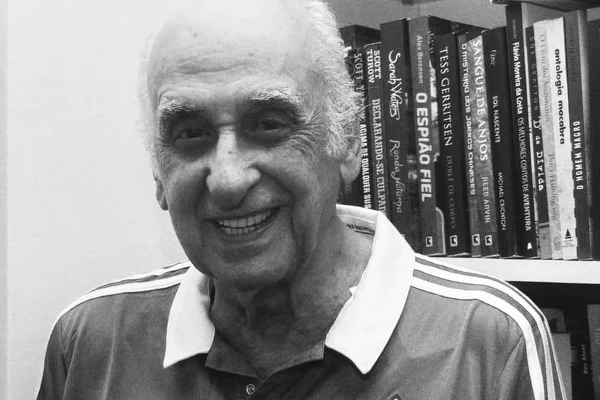 Fluminense lamenta morte de Zuenir Ventura: "Torcedor apaixonado"
