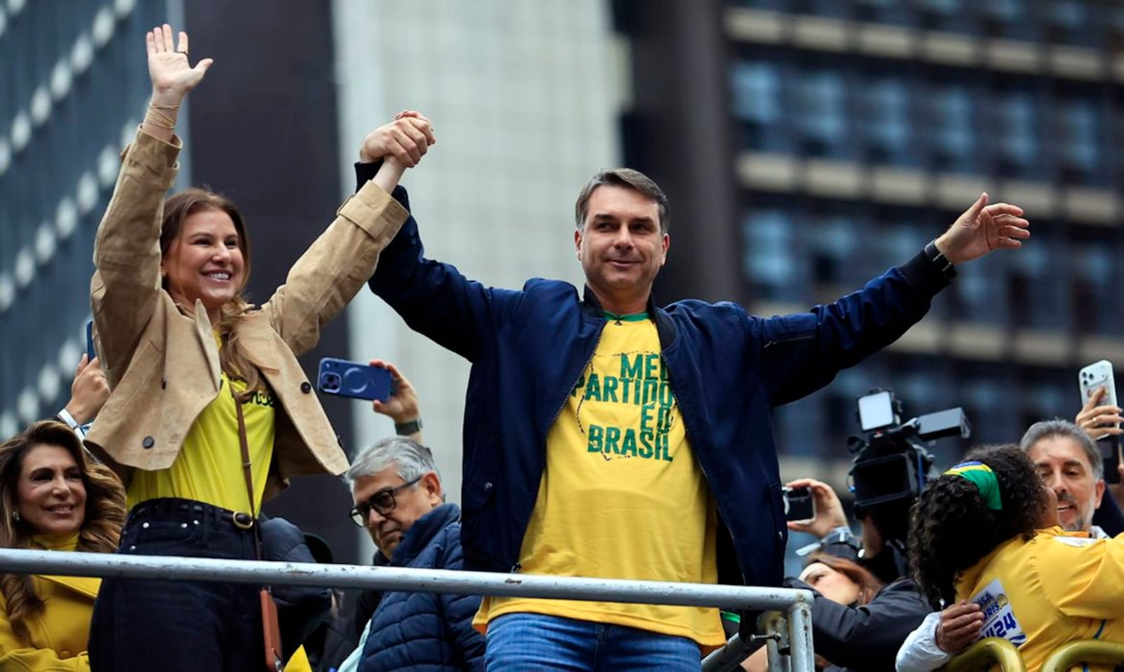 Ajuste à la Millei, defendido por Flávio Bolsonaro (PL) não seria tão simples e teria obstáculos na Câmara e na Justiã Paulo Pinto/Agência Brasil