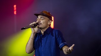 Show do João Gomes e cortejo no Palco Sunset — Foto: Guito Moreto/Agência O Globo