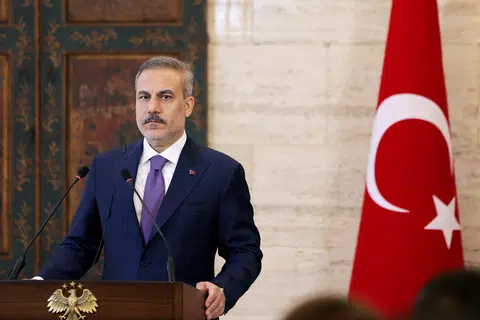 A Turquia diz que poderia ajudar a atender às necessidades militares da Arábia Saudita sob um pacto de defesa.