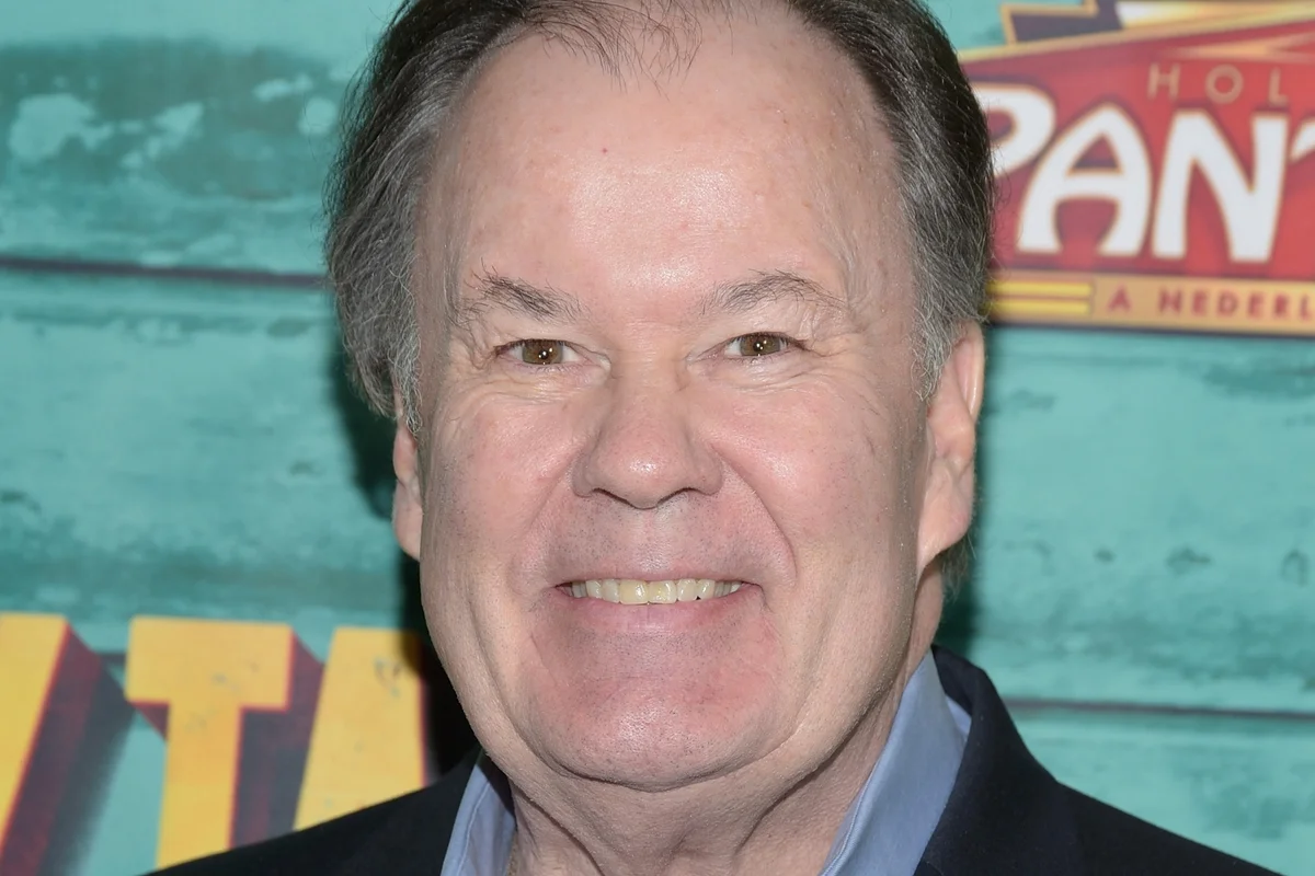 Morre Dennis Haskins, ator de Uma Galera do Barulho, aos 75 anos