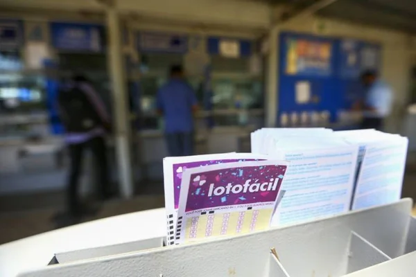 Loterias: Lotofácil 3786 sorteia R$ 2 milhões nesta terça. Veja resultado
