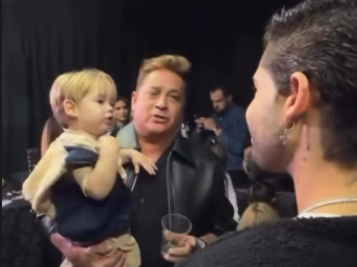 Leonardo ficou fora da festa do neto, mas não deixa aniversário passar em branco
