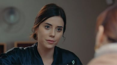 Em Iludida, Selçuk denuncia Asya por negligência e coloca carreira da médica em risco