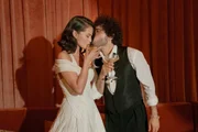 Benny Blanco diz que peidos deveriam ser normalizados nos relacionamentos