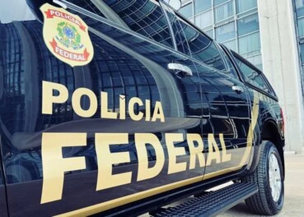 PF investiga saques para financiar compra de votos dias antes da votação