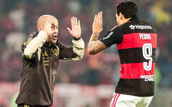 A esperteza de Jardim. Além da liderança isolada do Brasileiro, abrindo três pontos do Palmeiras, português evita crise no Flamengo. Como? Abraçando Pedro