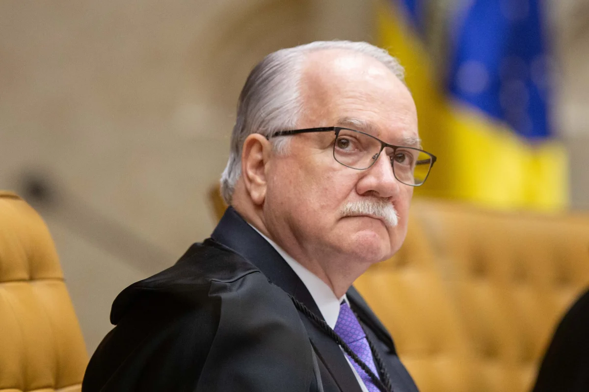 Fachin nega pedido de Moraes para julgamento conjunto com Mendonça