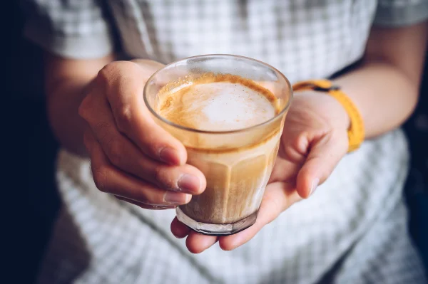 Receita de café anti-inflamatório para aliviar dores nas articulações