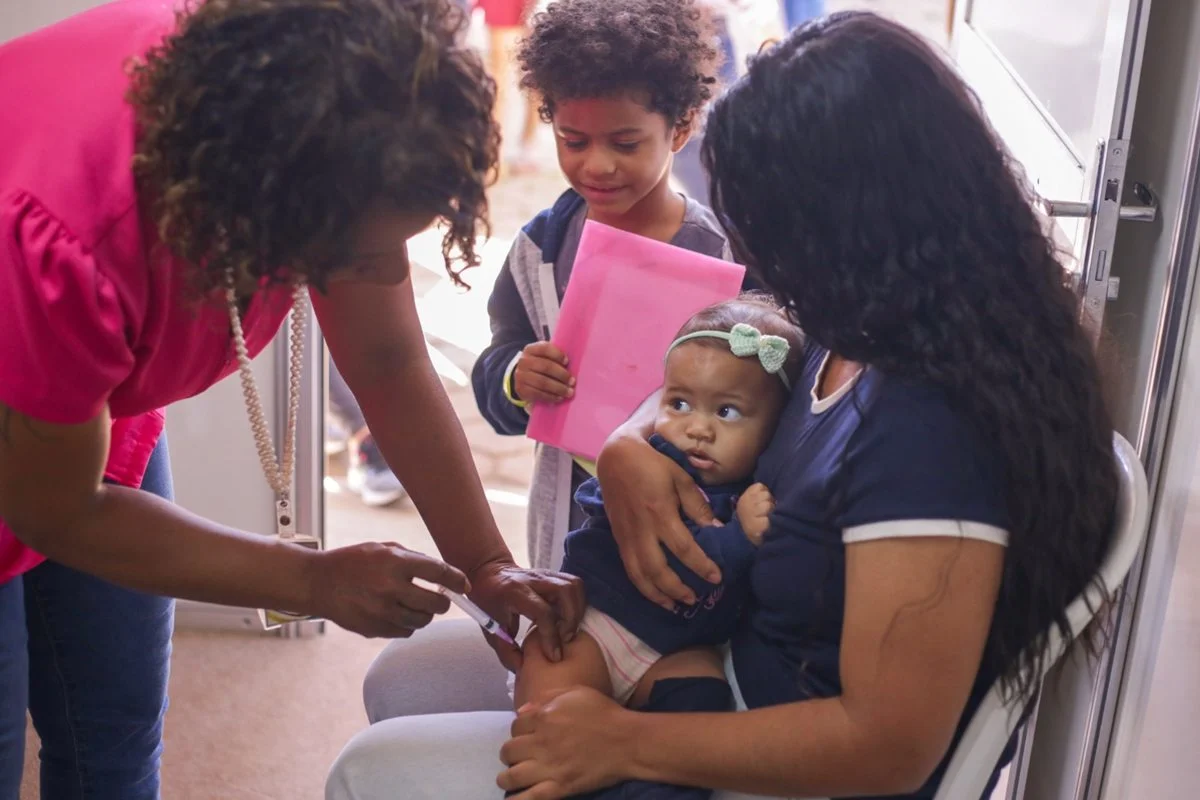 Dia Mundial de Combate à Poliomielite terá vacinação em 34 locais do DF