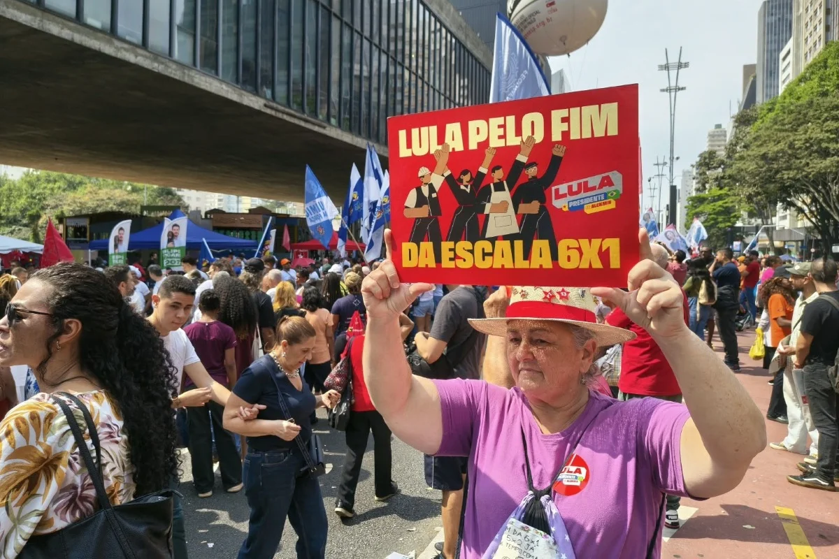 Ato pelo fim da escala 6x1 na Avenida Paulista - Metrópoles