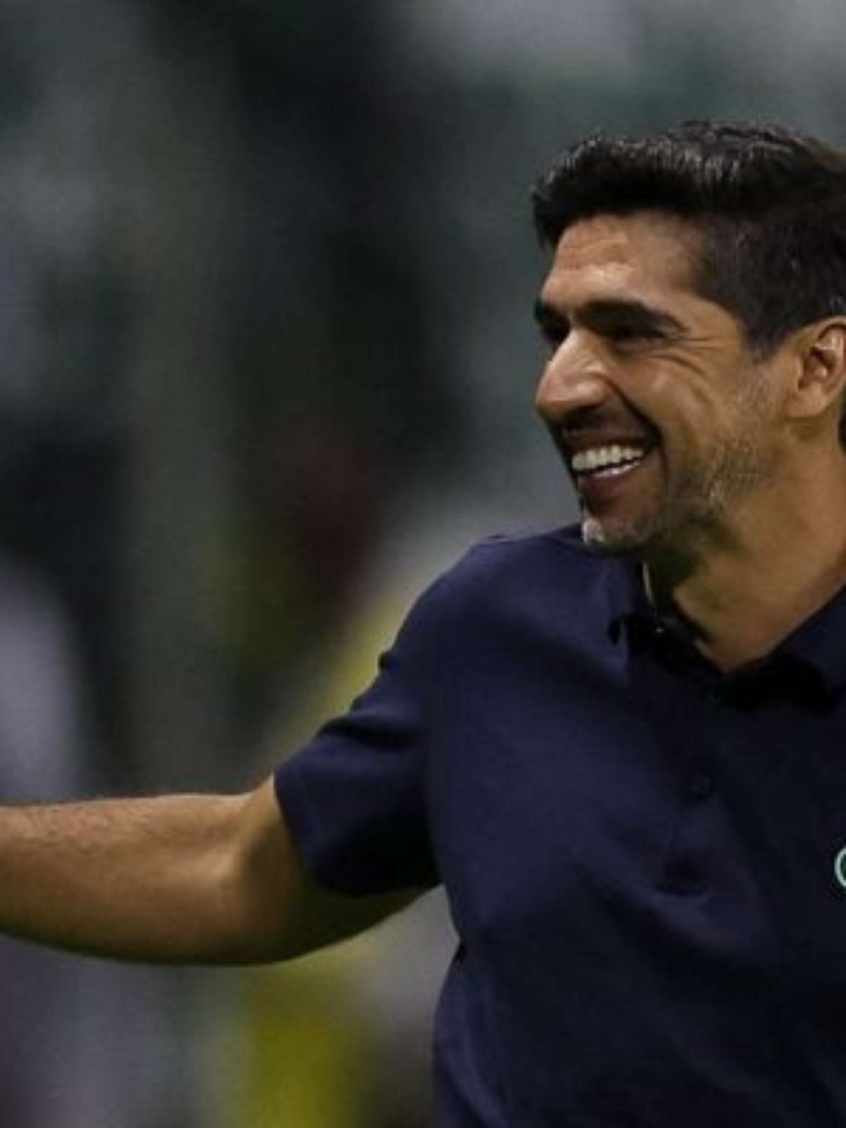 Abel elogia Giay e analisa retorno de Paulinho: "Precisa de tempo"