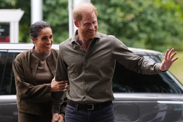 Sem convite real: Meghan e Harry devem passar Natal na Califórnia, diz site