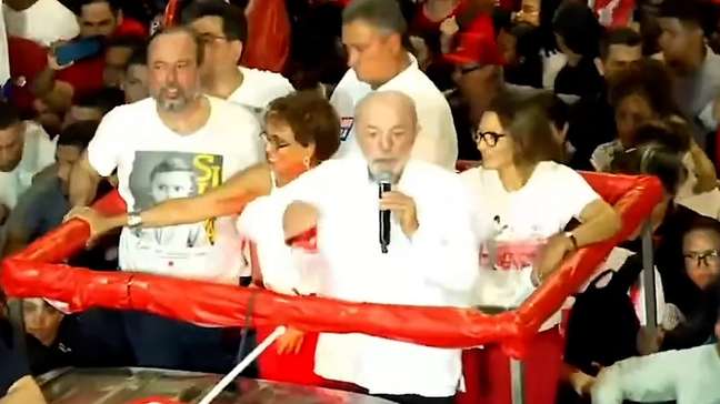 Flávio Bolsonaro x Lula: quem foi melhor nas sabatinas da Globo? Especialistas avaliam