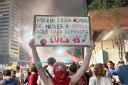 Lula volta para Brasília após festa da vitória em São Paulo
