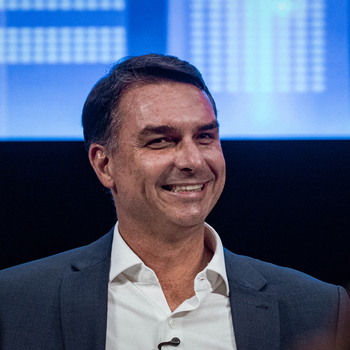Flávio visita Jair Bolsonaro em Brasília pela segunda vez após fim da proibição de Moraes