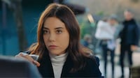 Na novela Iludida, Ali reage com fúria e culpa Asya por ter sido exposto publicamente na escola